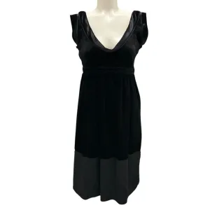 Burberry Black Sleeveless Velvet Dress